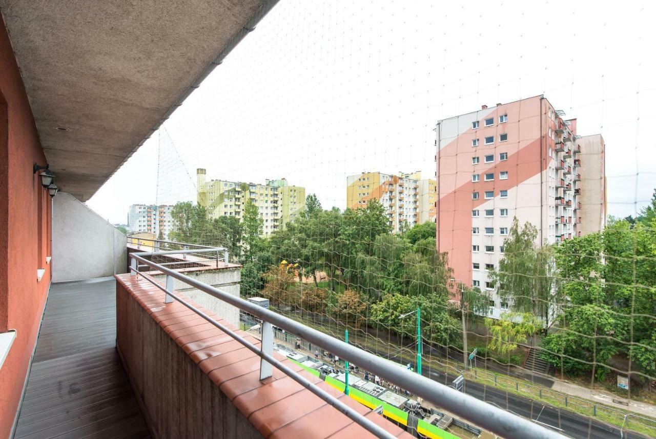 Super-Apartamenty Targi Poznanskie Exteriör bild
