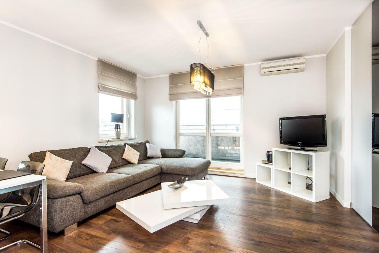 Super-Apartamenty Targi Poznanskie Exteriör bild